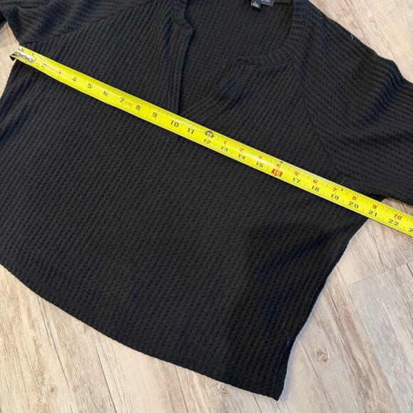 Beyond Yoga Free Style Black V-Neck Pullover Size Small Lightweight Made in USA - Picture 7 of 7